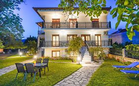 Villa Karydies